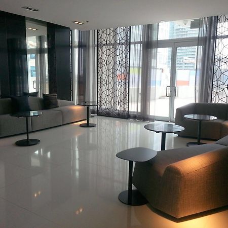 Suites On Simcoe Toronto Zewnętrze zdjęcie