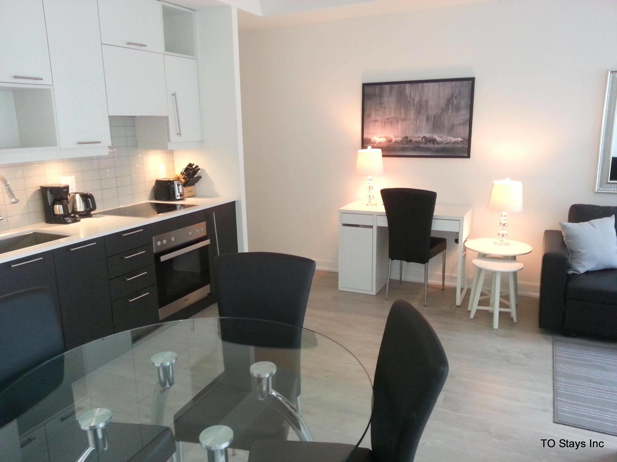 Suites On Simcoe Toronto Zewnętrze zdjęcie
