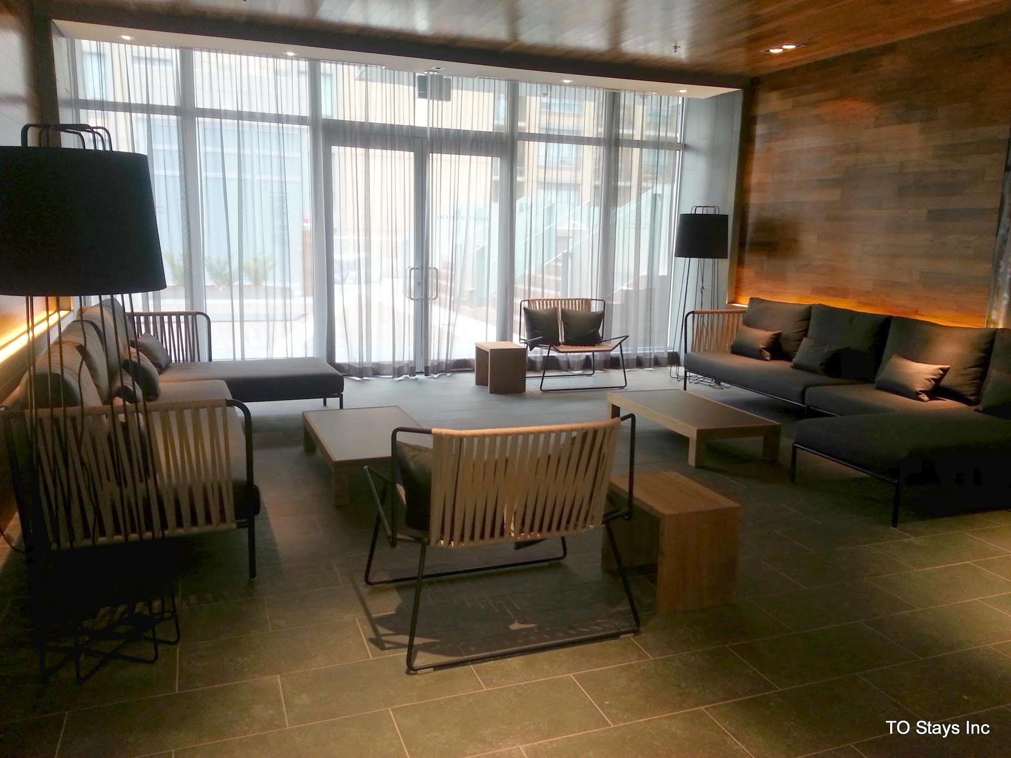 Suites On Simcoe Toronto Zewnętrze zdjęcie
